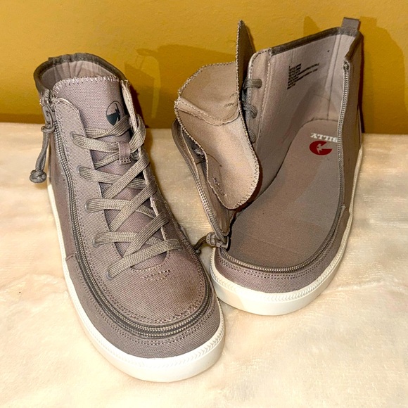 NWT Billy High Top Adaptable Shoes Boys Size 7 - Picture 1 of 5